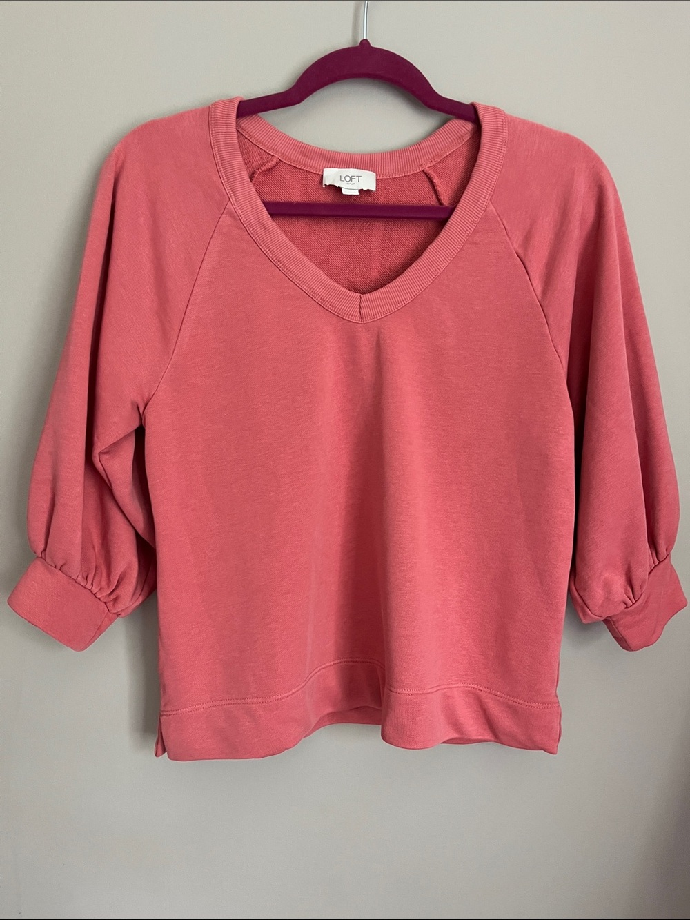 LOFT Coral Balloon Sleeve V-Neck Sweatshirt size small